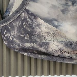 New Directions L/S Pullover T with lace trim., high/low hem. NWOT, Size L.